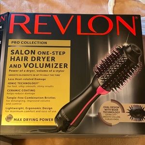 BRAND NEW revlon hair dryer brush